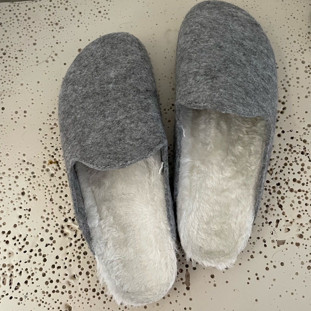 Gray Slippers. Never Worn. Size 6